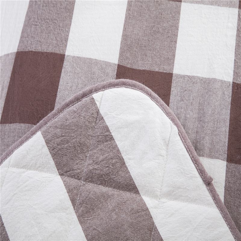 Grid quilt