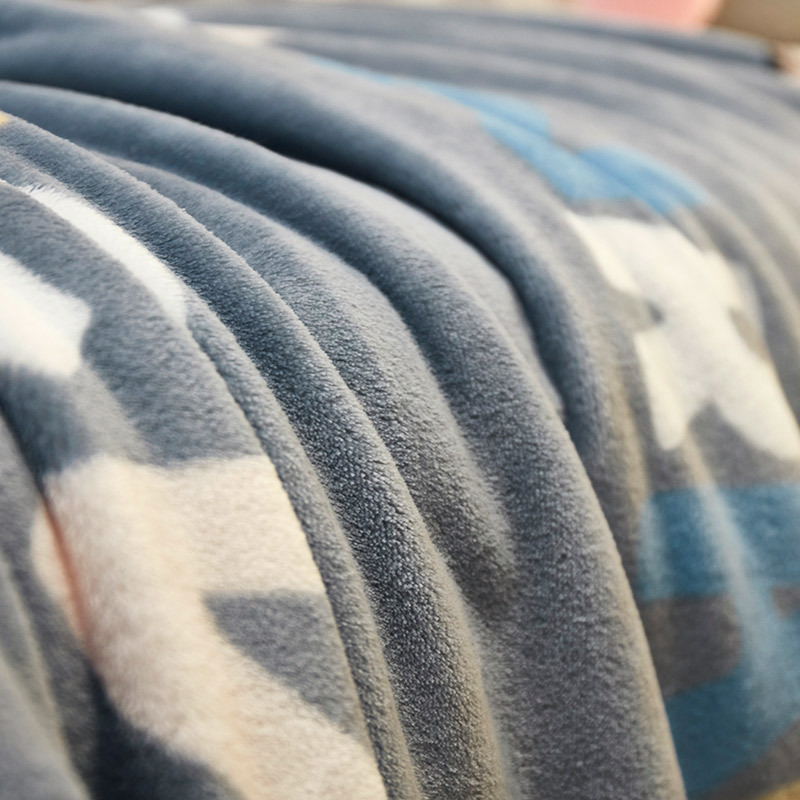 heavy woollen blanket